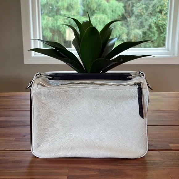 Large Marc Jacobs Black and White Lunchbox Purse - Picture 4 of 15